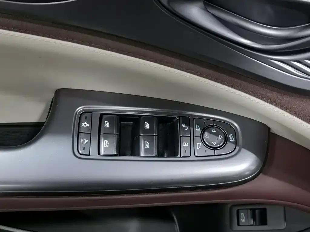 BYD Seal — фото 3