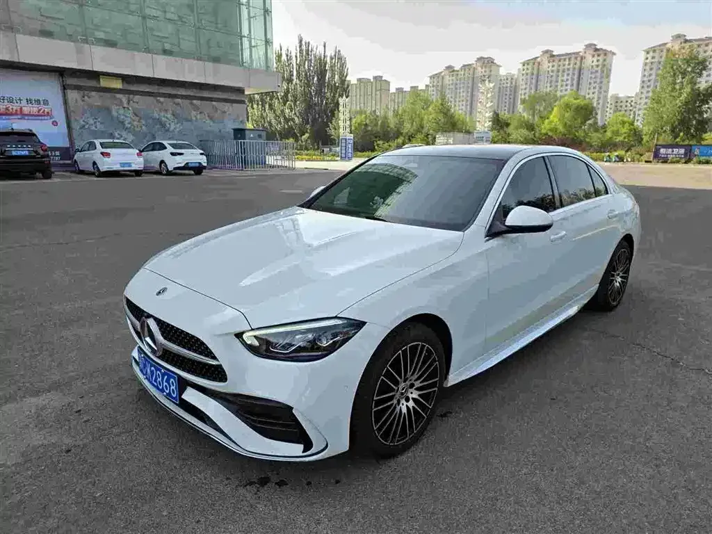 Mercedes-Benz C-Class — фото 1