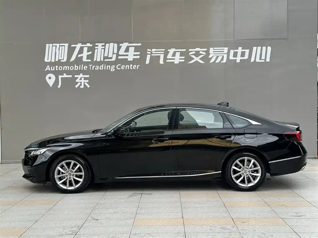 Honda Accord — фото 6
