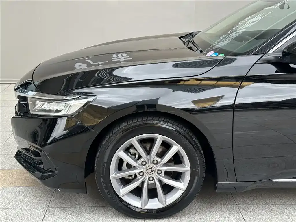 Honda Accord — фото 7