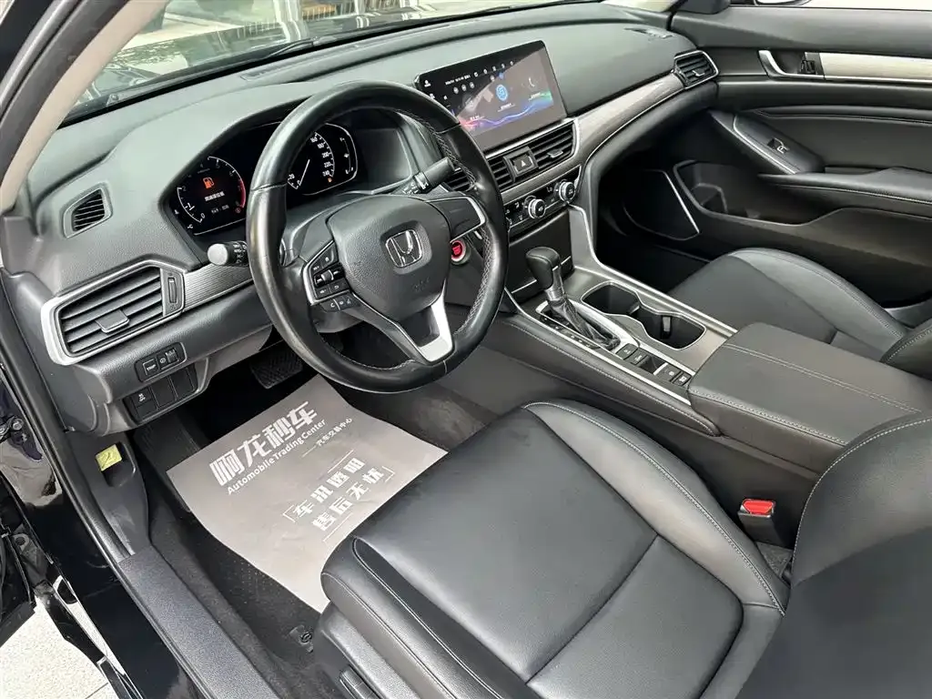 Honda Accord — фото 4