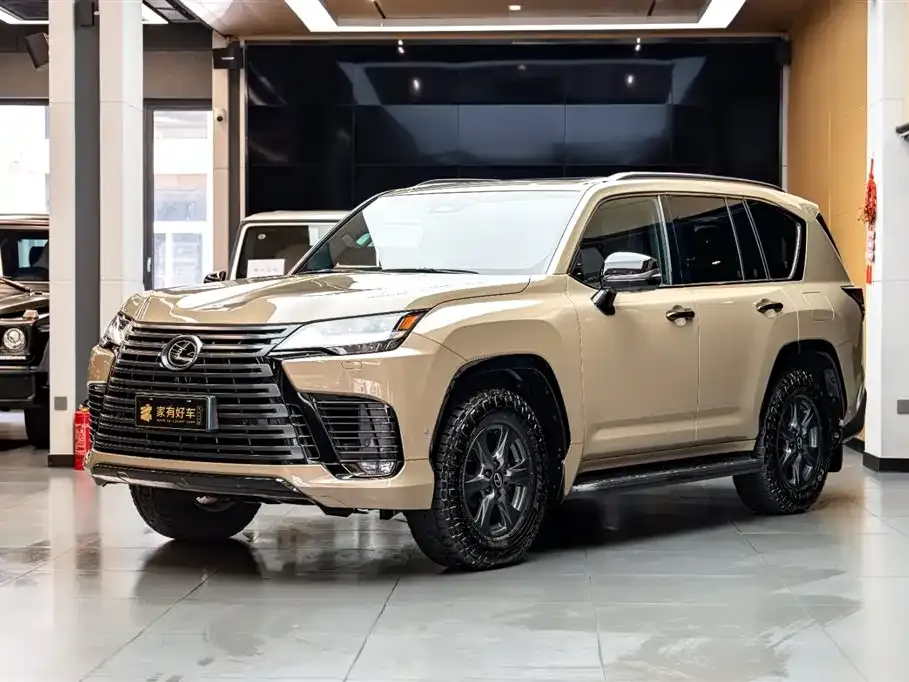 Lexus LX — фото 1
