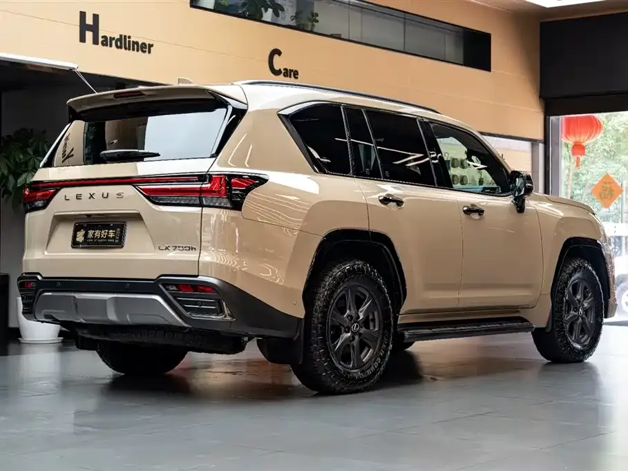 Lexus LX — фото 4