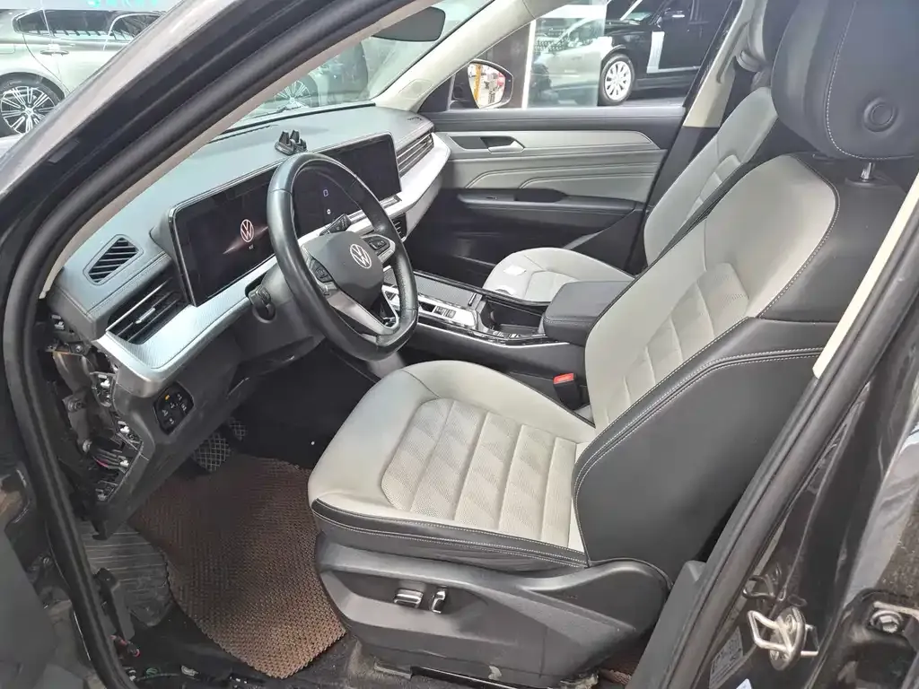 Volkswagen Tavendor 2023 из CN, фото 2