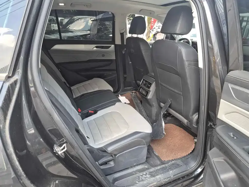 Volkswagen Tavendor 2023 из CN, фото 4