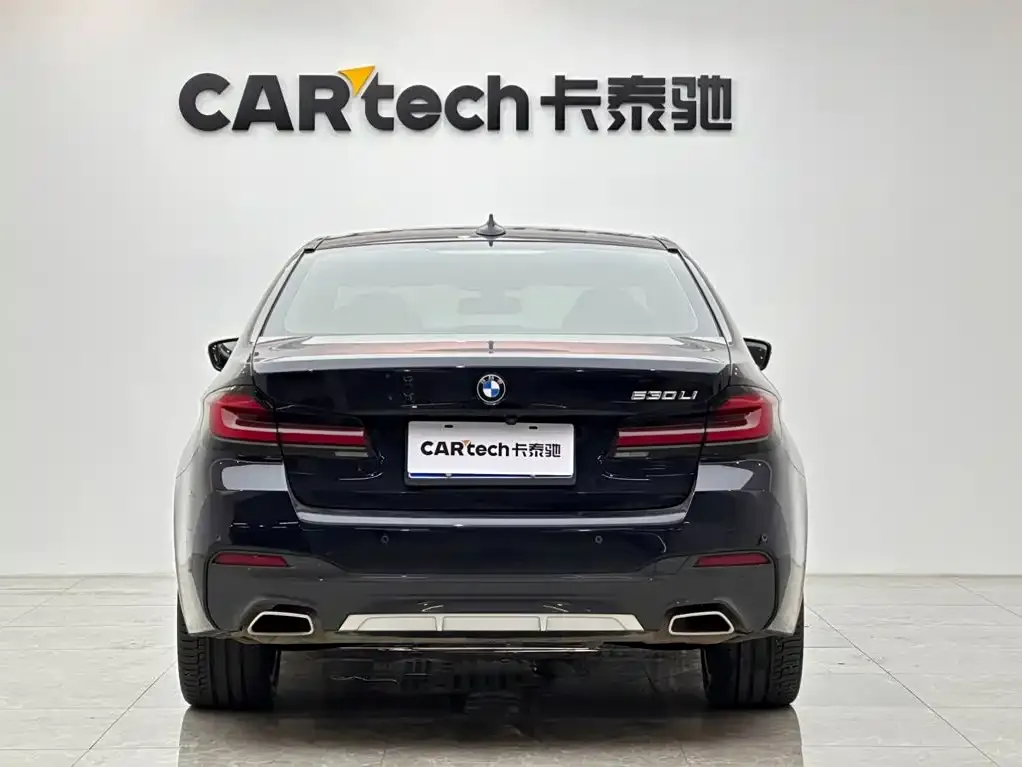 BMW 5 Series — фото 4
