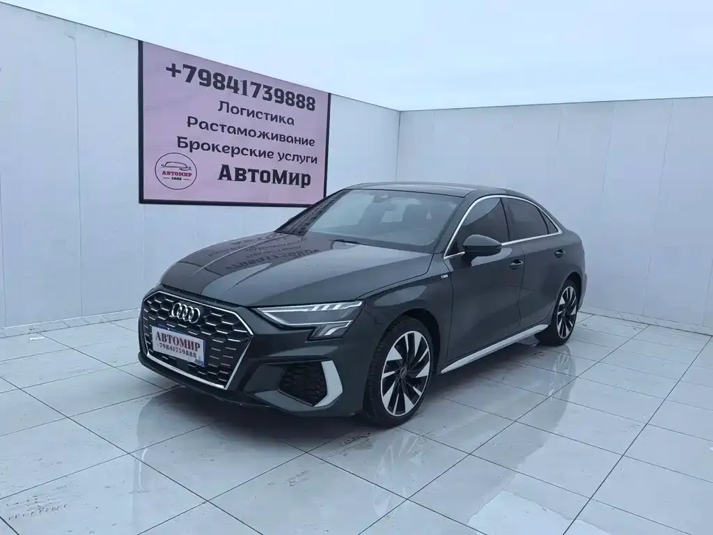 Audi A3 — фото 1