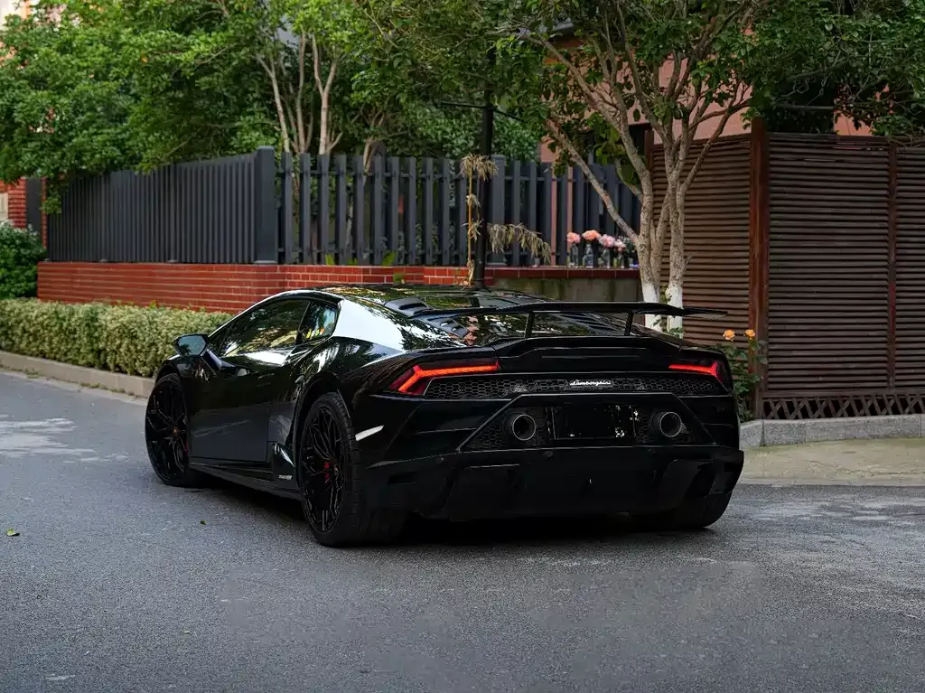 Lamborghini Huracan — фото 6