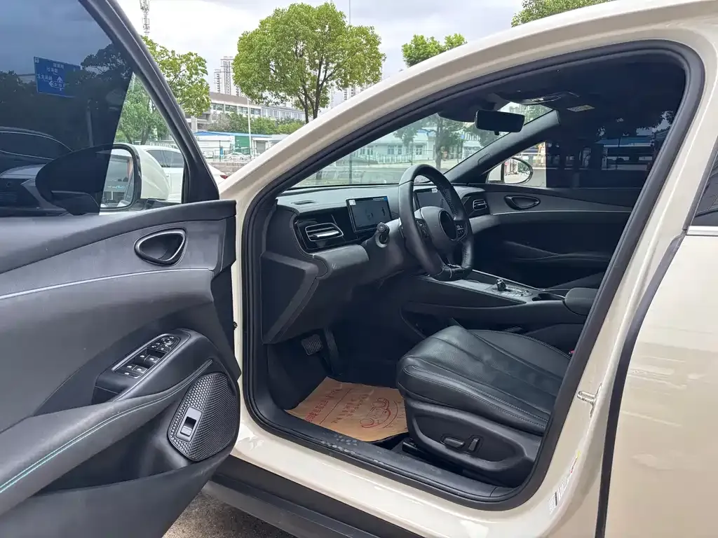 BYD Seal 06 — фото 10