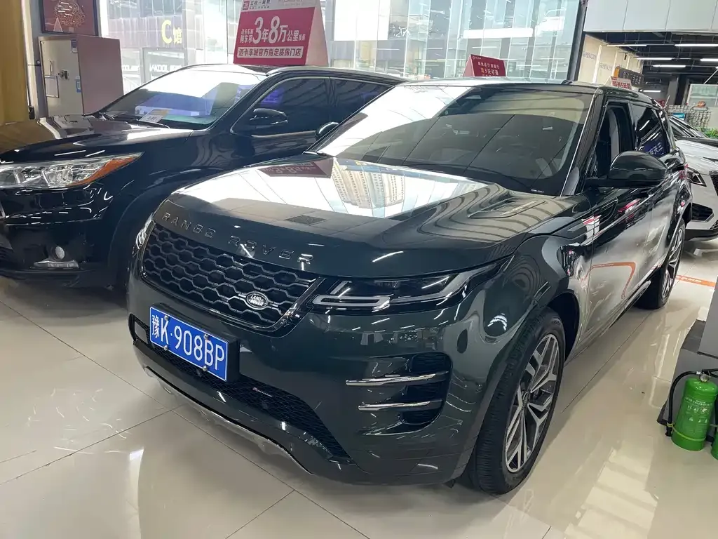 Land Rover Evoque — фото 1