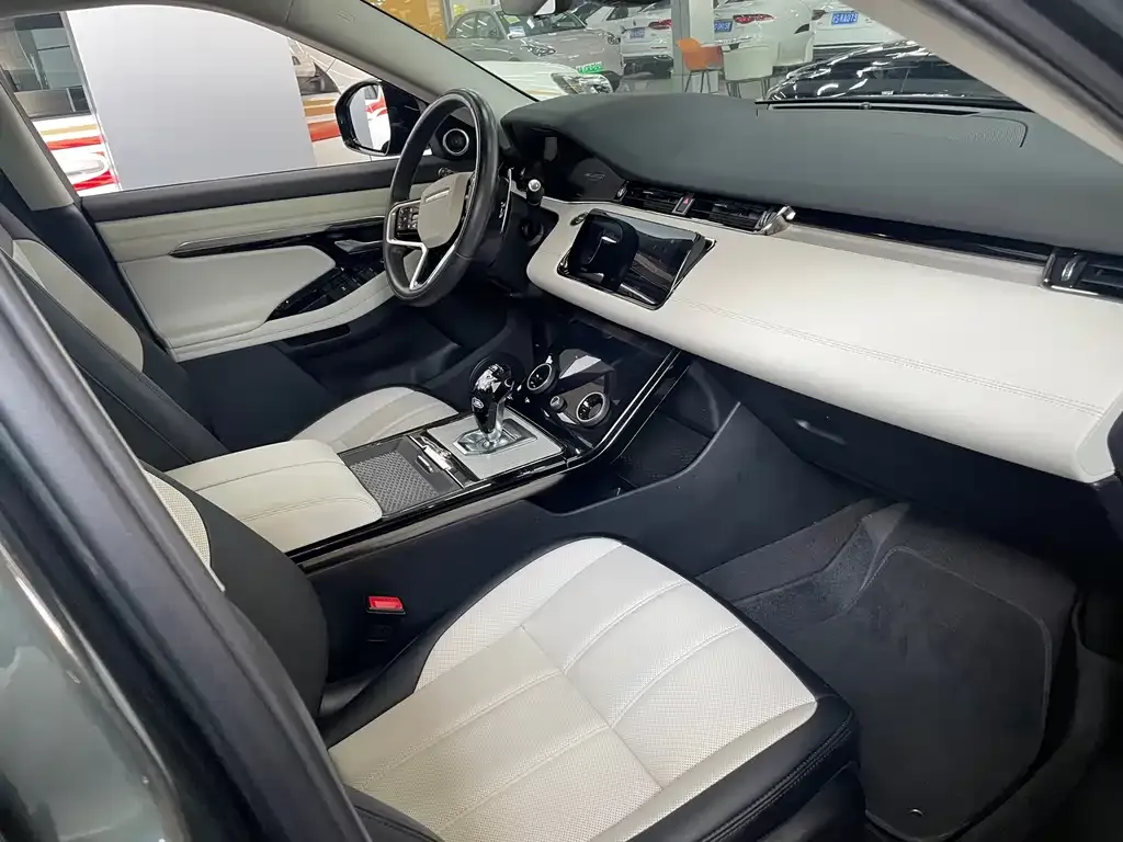 Land Rover Evoque — фото 6