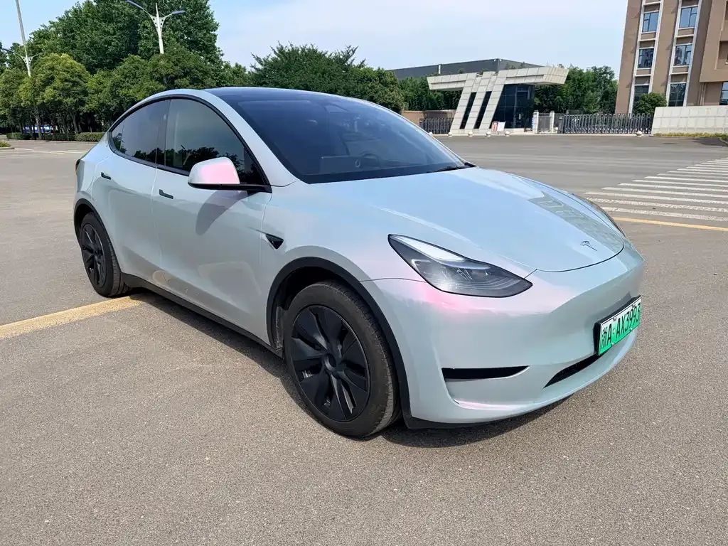 Tesla Model Y — фото 5