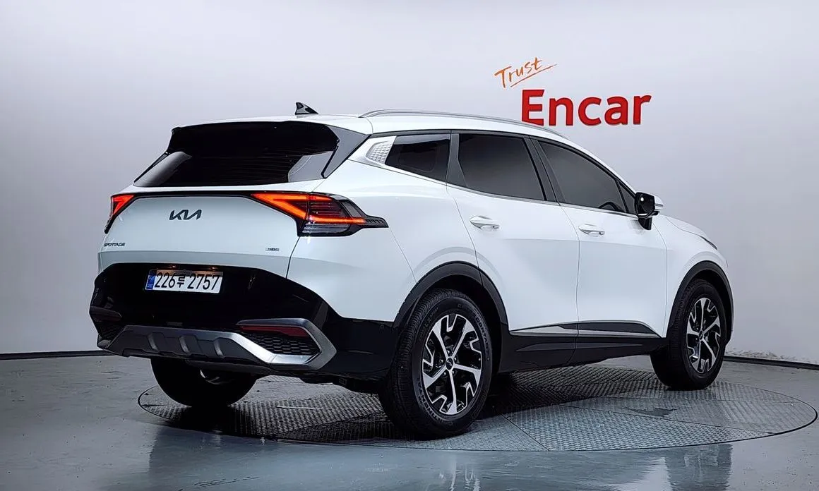 Kia Sportage — фото 9