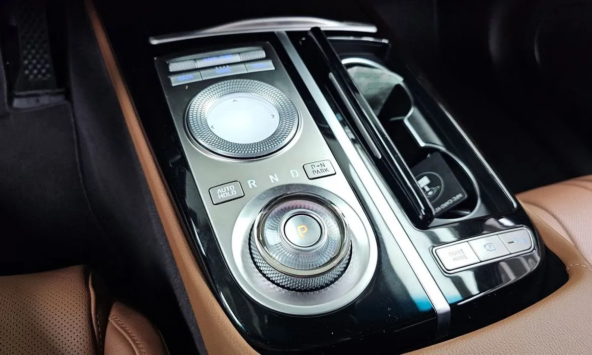Genesis G80 — фото 10