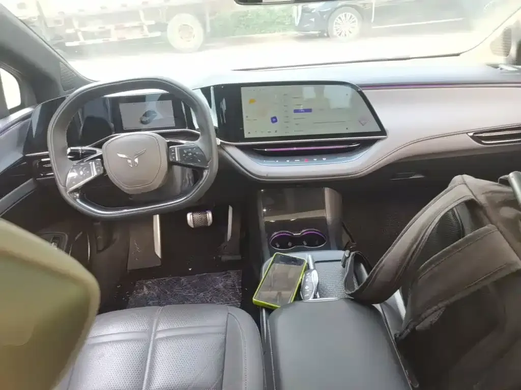 Hongqi EH7 2024 из CN, фото 7