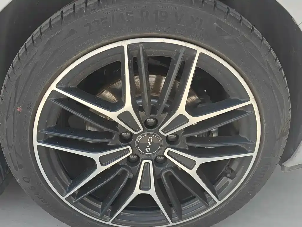 BYD Seal — фото 7