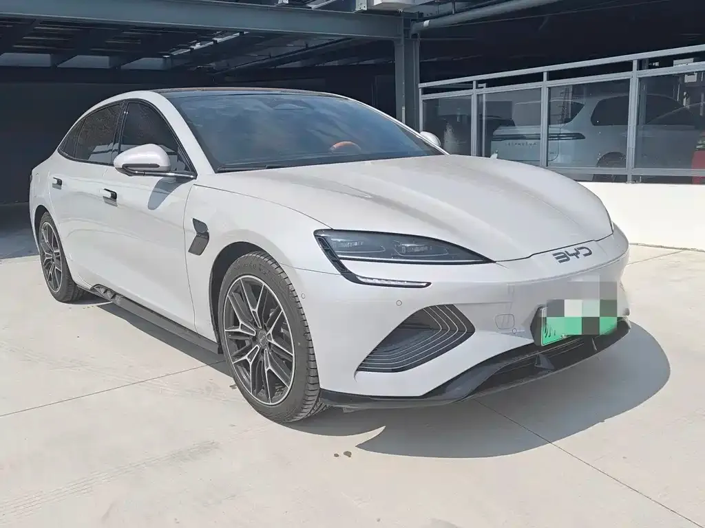 BYD Seal — фото 2