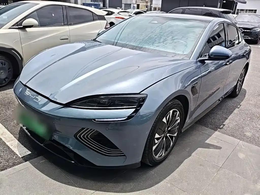 BYD Seal — фото 4