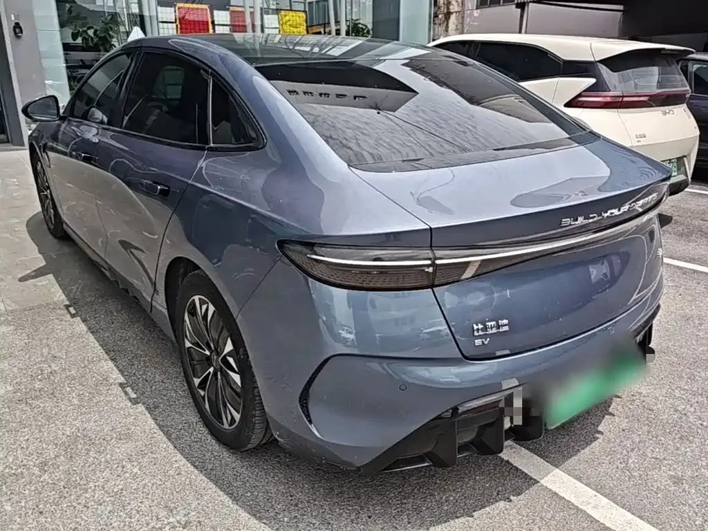 BYD Seal — фото 7