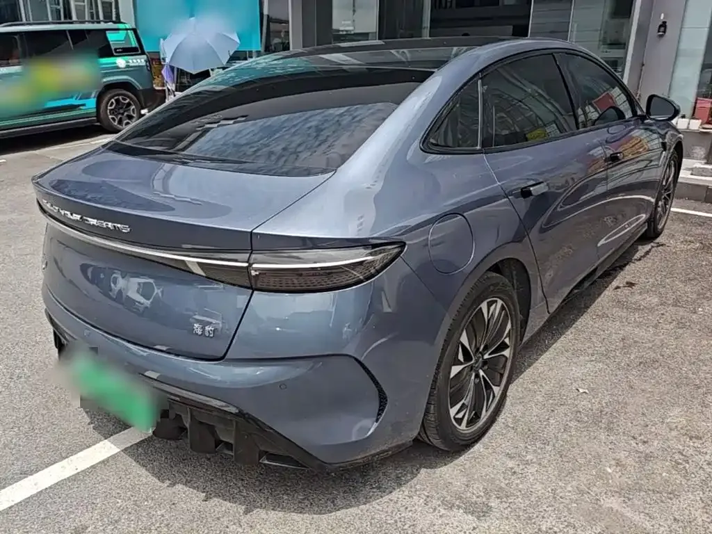 BYD Seal — фото 9