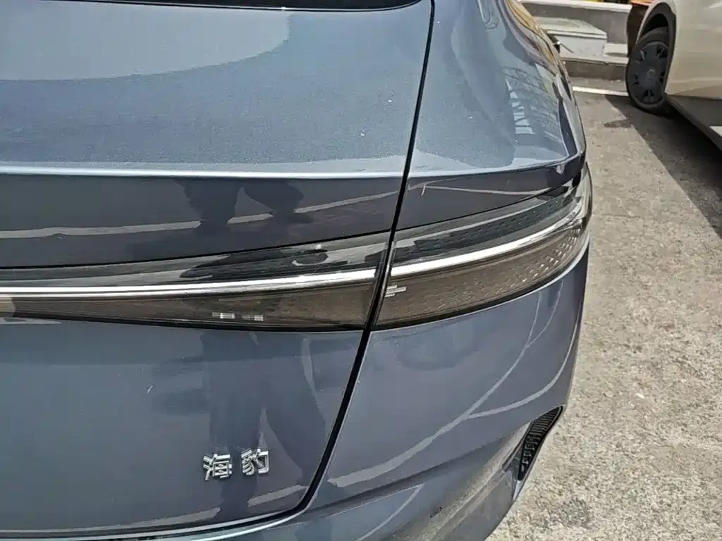 BYD Seal — фото 3