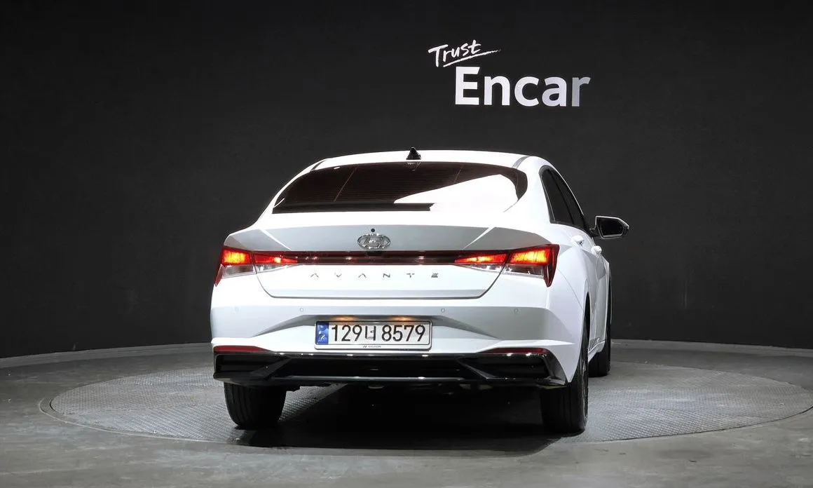 Hyundai AVANTE — фото 8