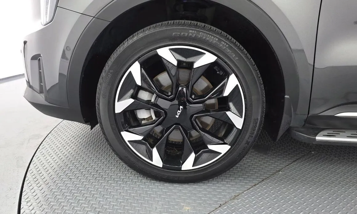 Kia Sorento — фото 5