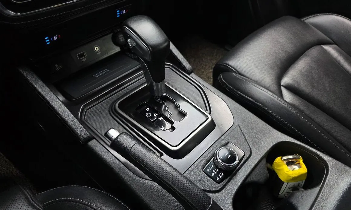 KG Mobility (Ssangyong) Rexton — фото 3