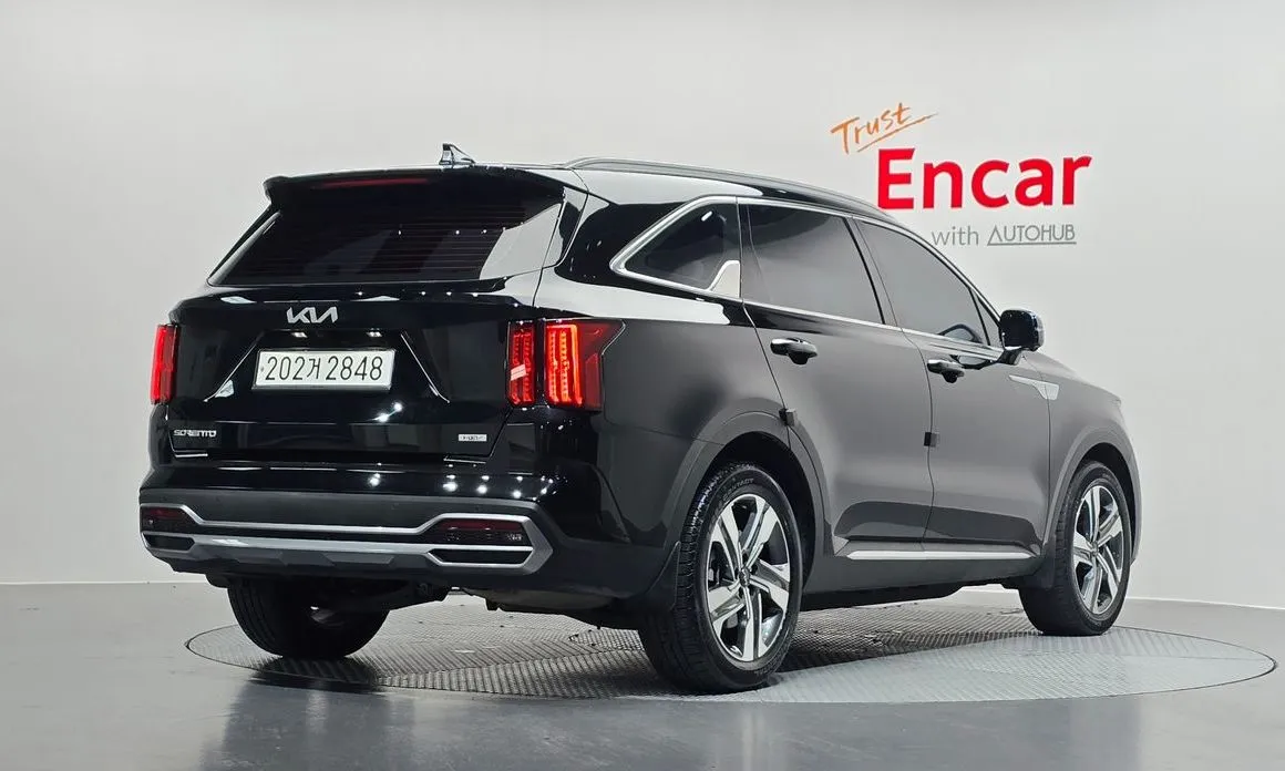 Kia Sorento — фото 8