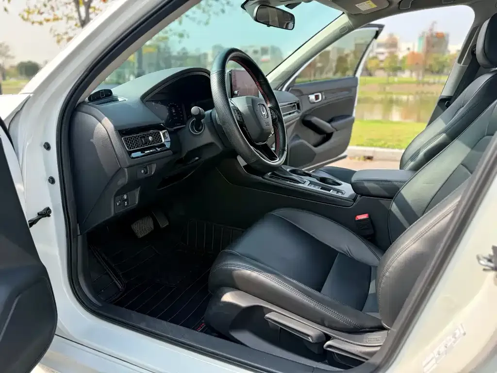 Honda Civic — фото 9