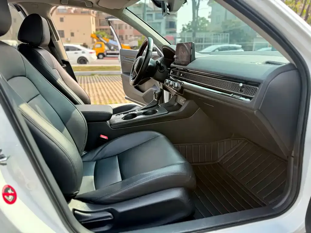 Honda Civic — фото 7