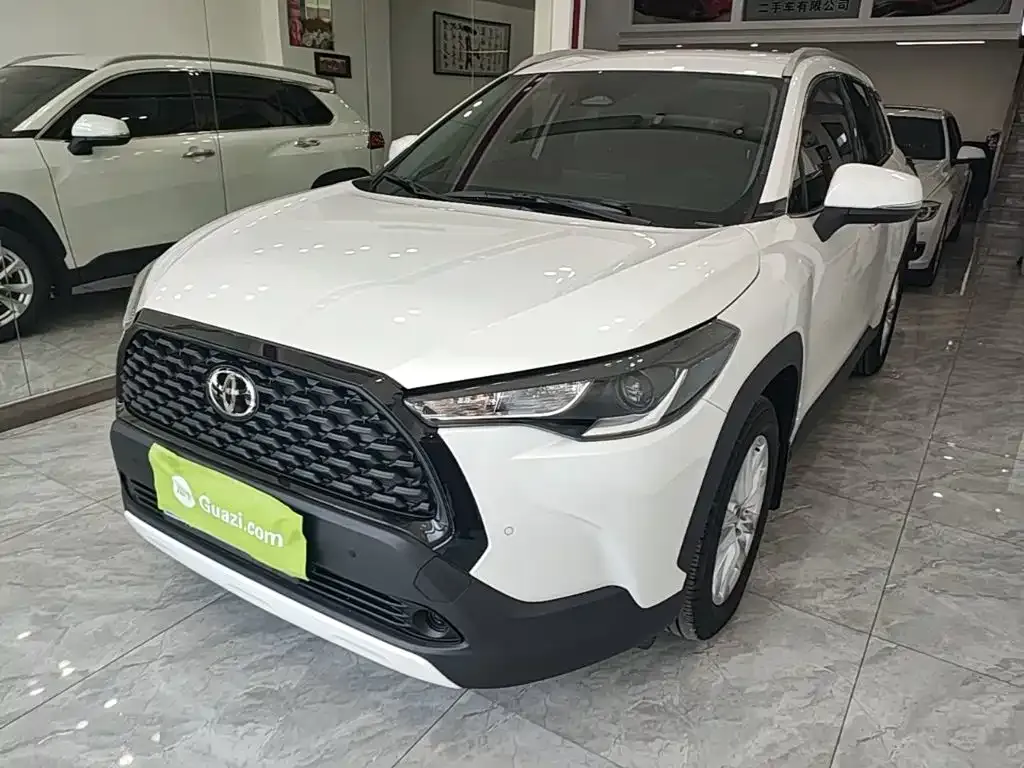 Toyota Corolla Cross — фото 1