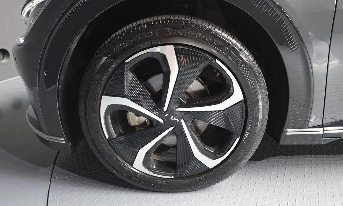 Kia EV6 — фото 9