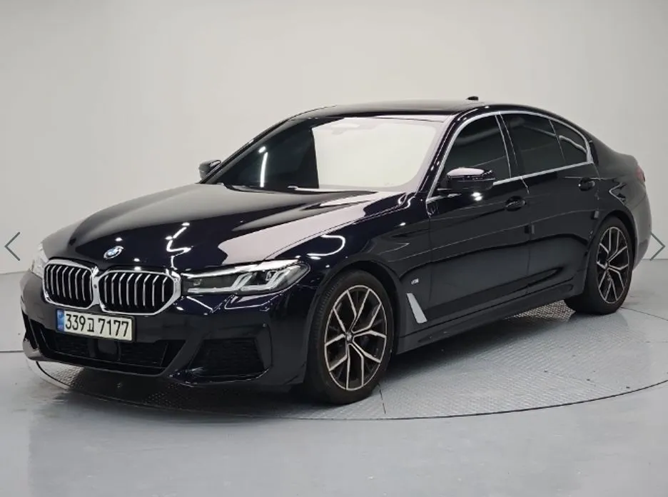 BMW 5-Series — фото 1