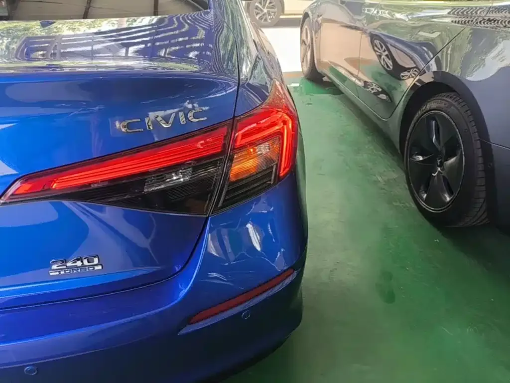 Honda Civic — фото 3