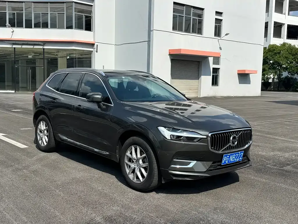 Volvo XC60 — фото 3