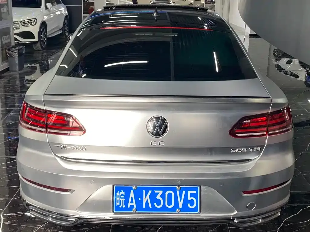 Volkswagen CC — фото 6