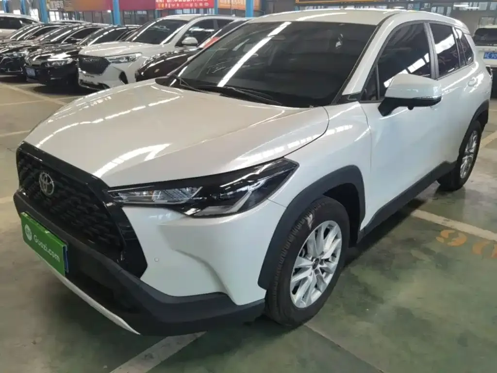 Toyota Corolla Cross — фото 8