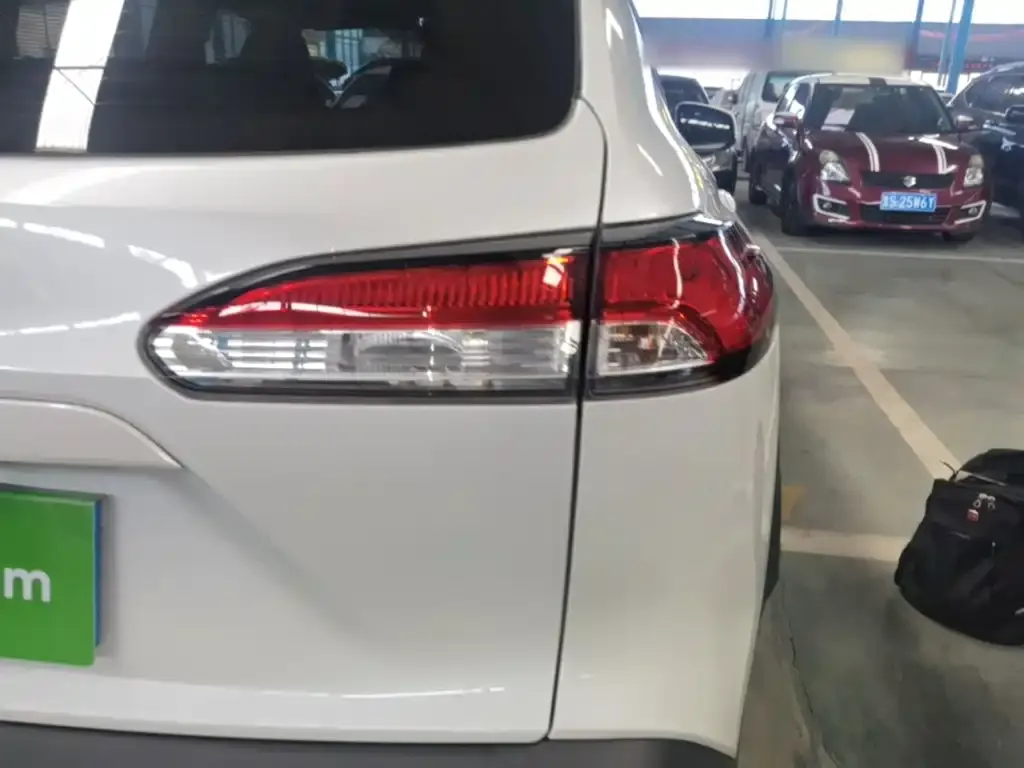 Toyota Corolla Cross — фото 2