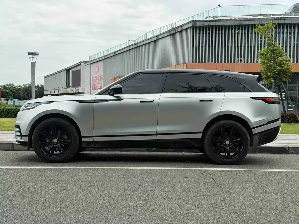 Land Rover Velar — фото 9
