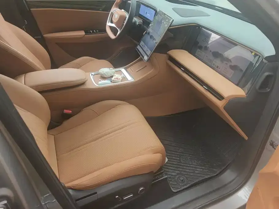 Geely Galaxy L7 — фото 4