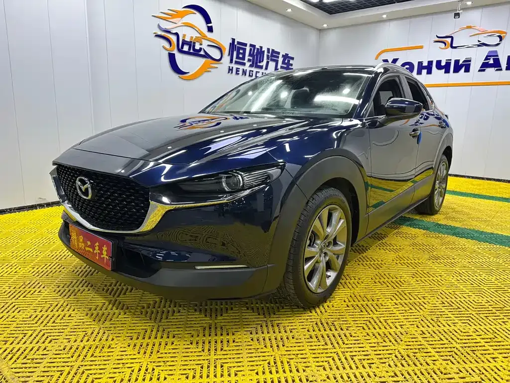 Mazda CX-30 — фото 1