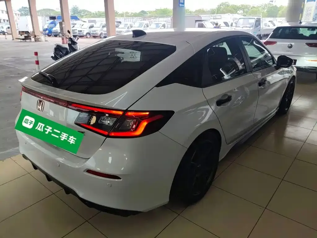Honda Civic — фото 4