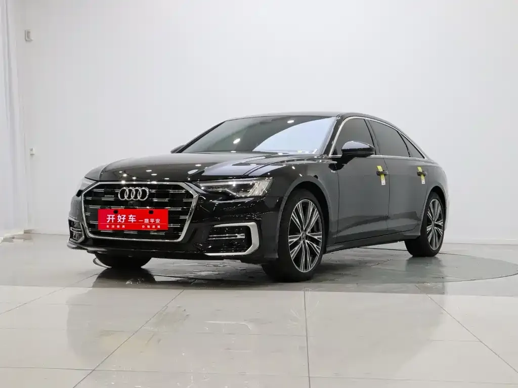 Audi A6L — фото 1