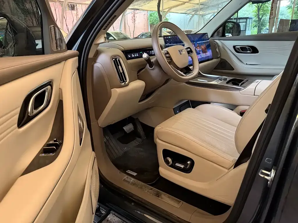 Geely Galaxy M9 — фото 4