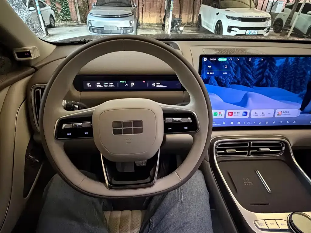 Geely Galaxy M9 — фото 6
