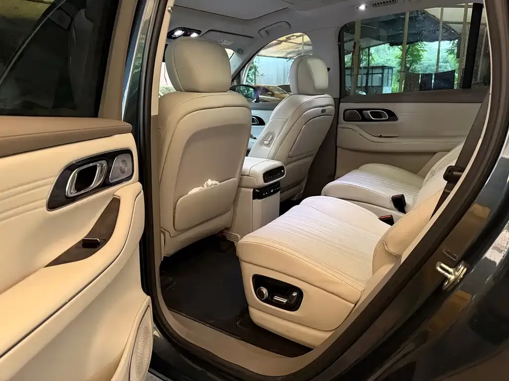 Geely Galaxy M9 — фото 7