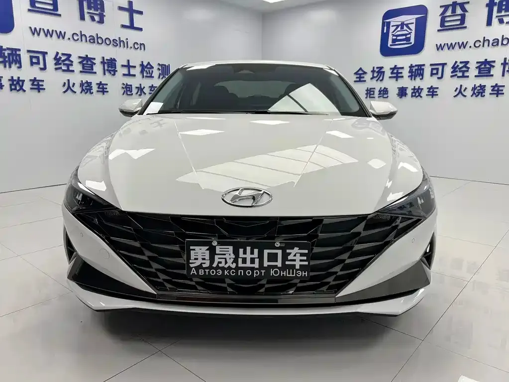 Hyundai Elantra — фото 9