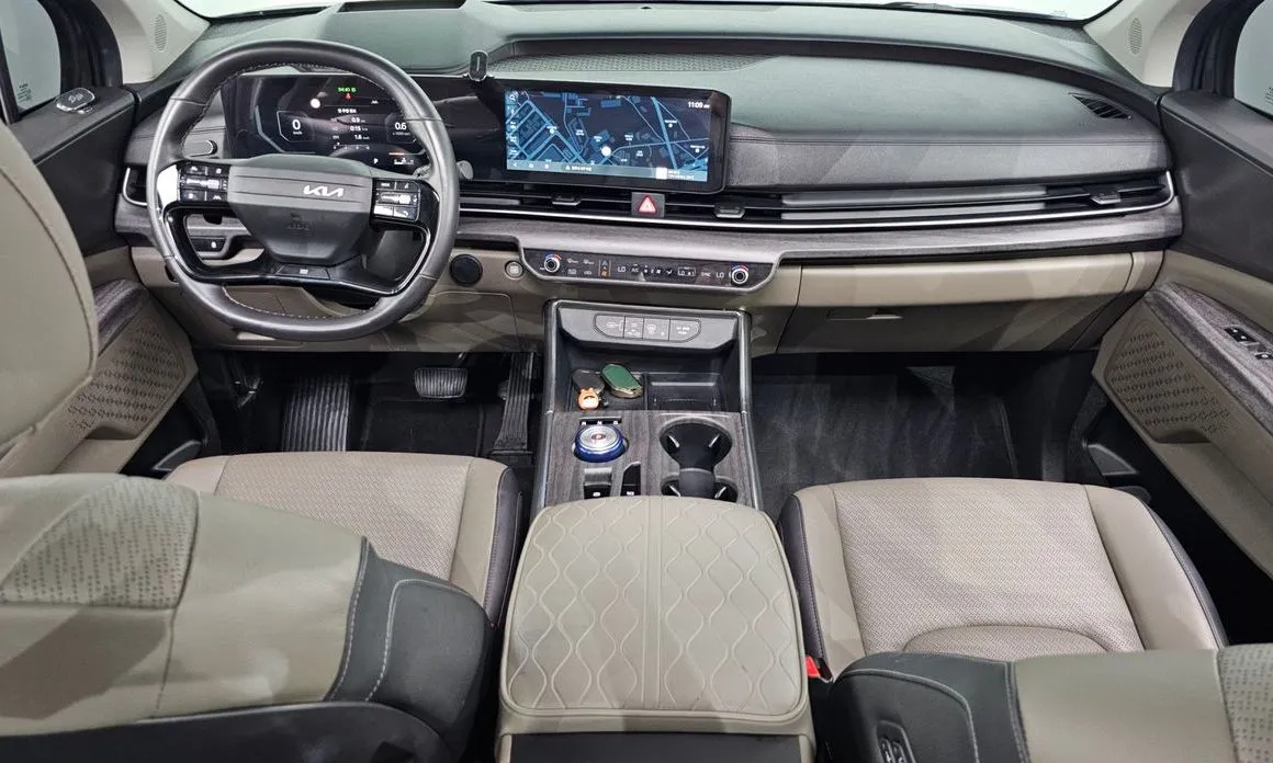 Kia Carnival — фото 5