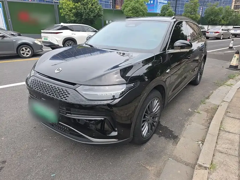 Leapmotor C11